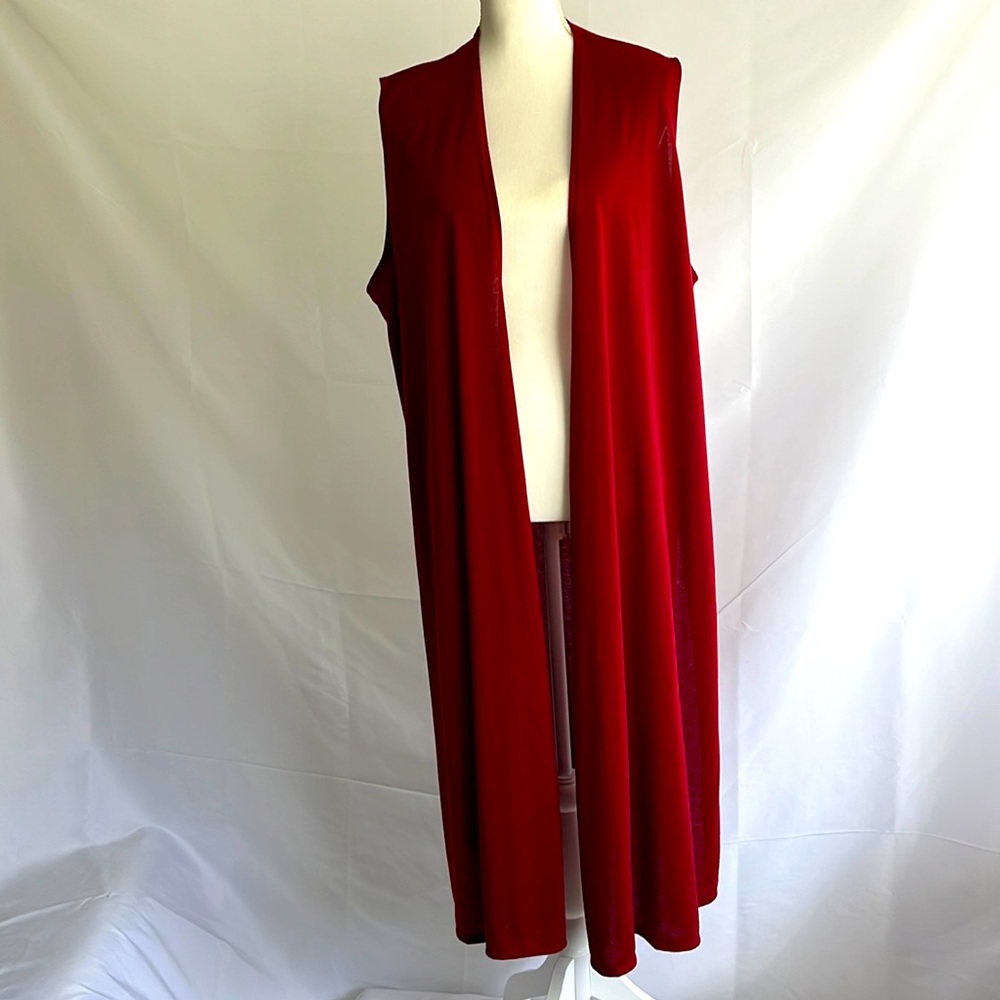 Lularoe “Joy “ cardigan, side panels, Size XL, a perfect red.